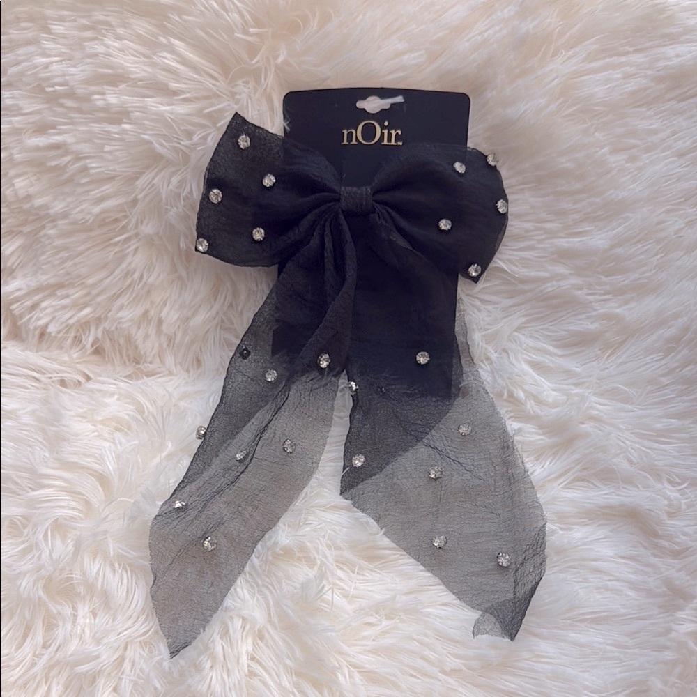 nOir Jewelry Black and Silver Embellished Bow Hair Clip